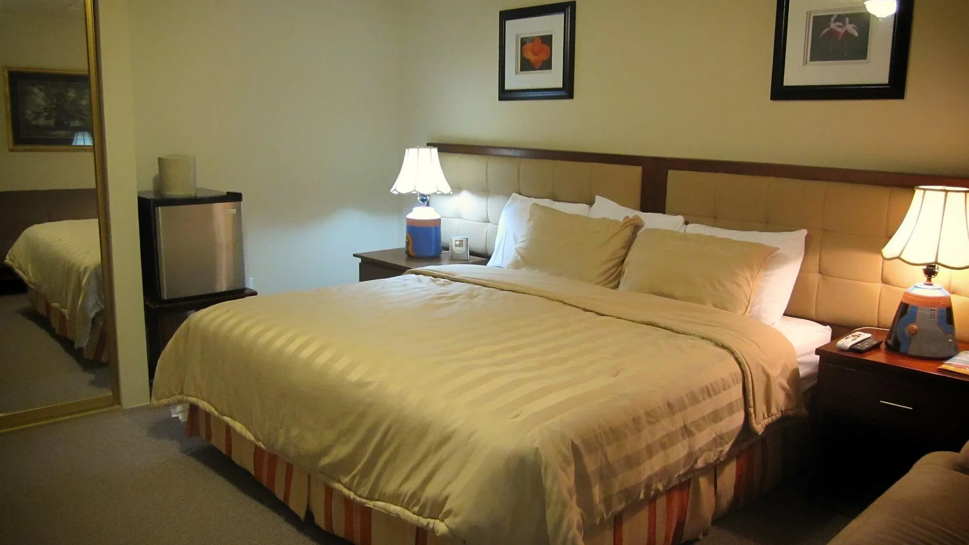 S.J. Suites Hotel contacts